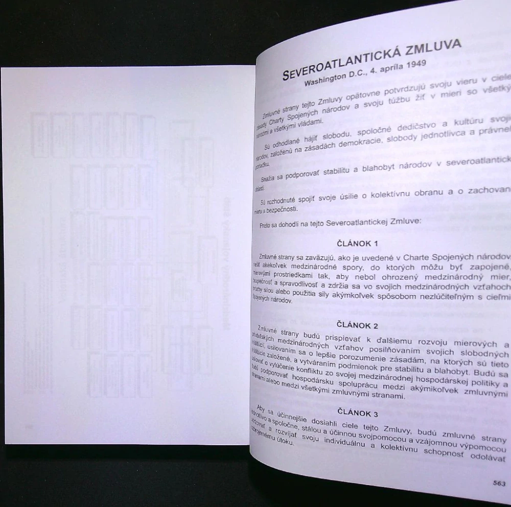 Príručka NATO , Handbook NATO