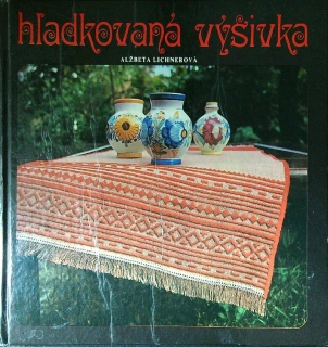 Hladkovaná výšivka